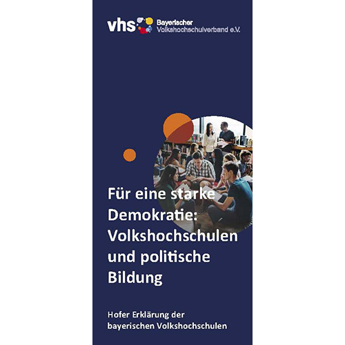 Flyer „Für eine starke Demokratie: Volkshochschulen und politische Bildung“